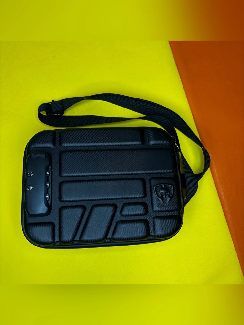 CASEMATIX Compact Locking Case with Shoulder Strap in Black